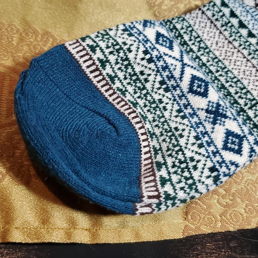 🦋NEW Patterned Blue and Red Socks